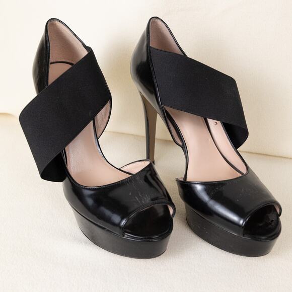 Stuart Weitzman Patent Leather Peep Toe Heel 7M - Picture 1 of 12
